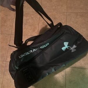 Under Armour UA Contain Duo Medium
Black and Gray